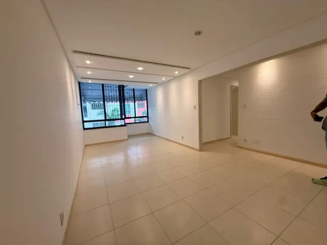 Apartamento a venda no Condomínio Alphaville II