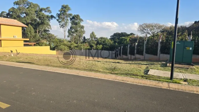 Terreno com Fundo para Mata em Condomínio à Venda no Jardim Villa Sapezal 300,12m² Parcela