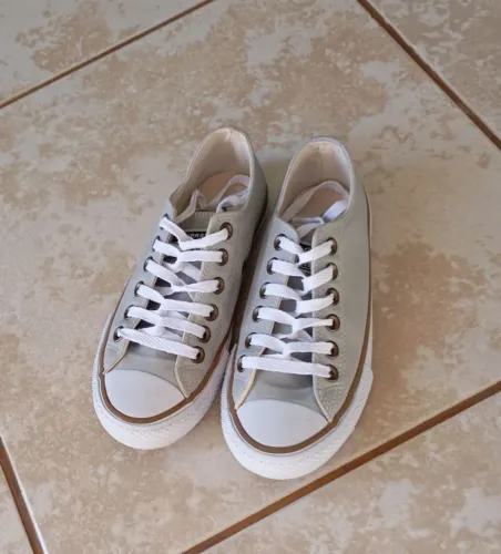 Tênis converse cinza claro tamanho 35