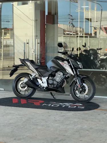 CB 300f Twister 2026