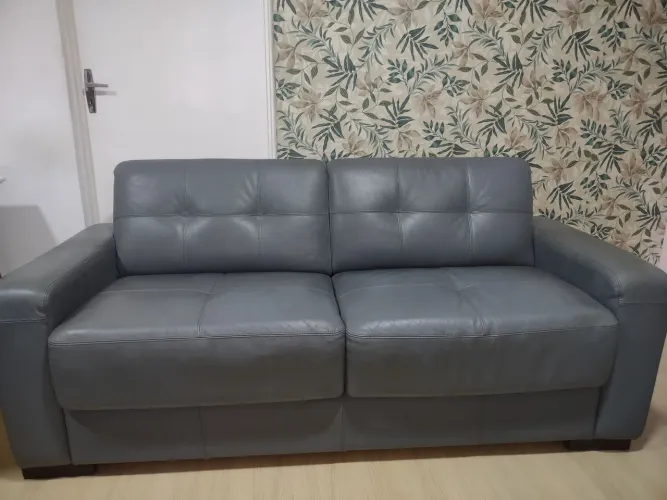 Sofá em couro legítimo 1,80m
