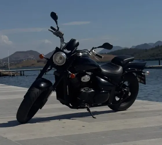Suzuki Boulevard M800