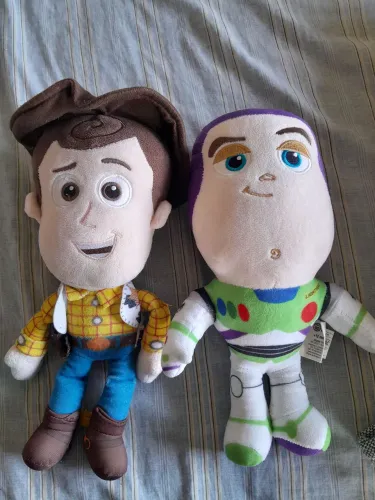 Pelúcias Buzz e Woody Toy Story
