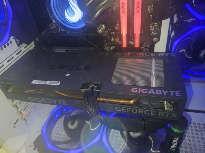 rtx 4060 eagle OC 8 gigas