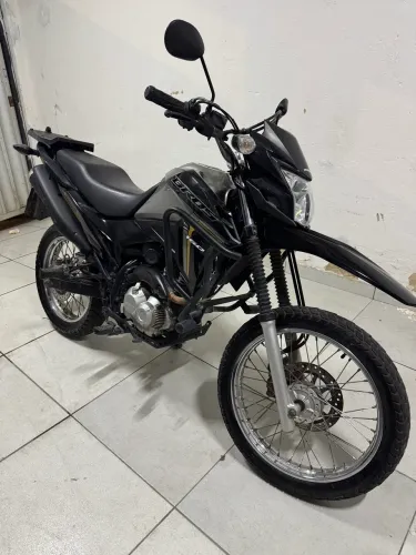 Bros 2022
