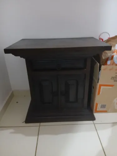 Mesa cabeceira antiga 