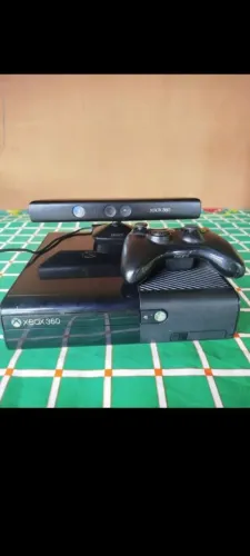 Vendo Xbox 360 Super Slim lacrado