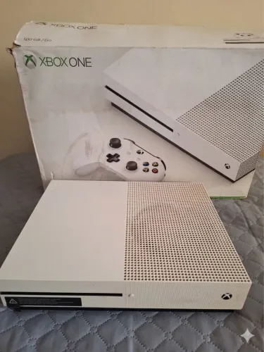Xbox One S SEM CONTROLE