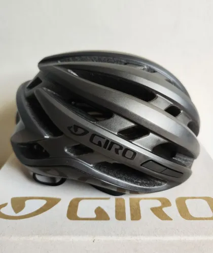 Capacete Giro Agilis Mips