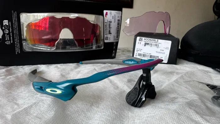 oakley radar ev path original 2 lentes: field e low light. perfeito para beach tennis