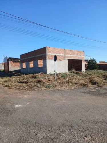 Vende-se Ágio de lote com uma casa construída