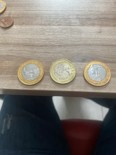 Vende se moedas raras