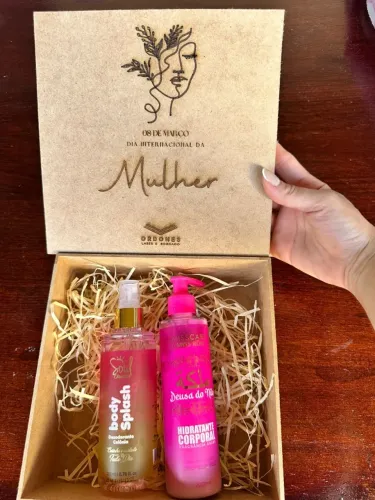 Kit Dia da Mulher Personalizado - Hidratante + Body Splash