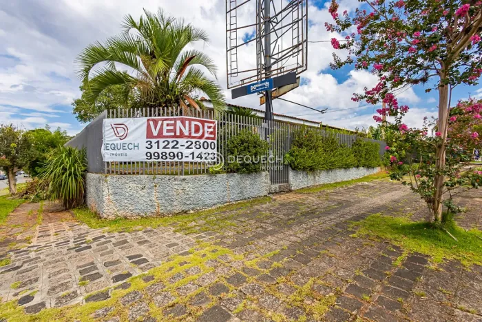 Casa comercial com Terreno ZR4 com 587m2