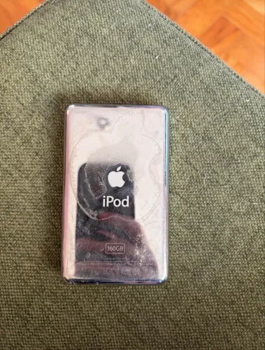 iPod classic 168 gb