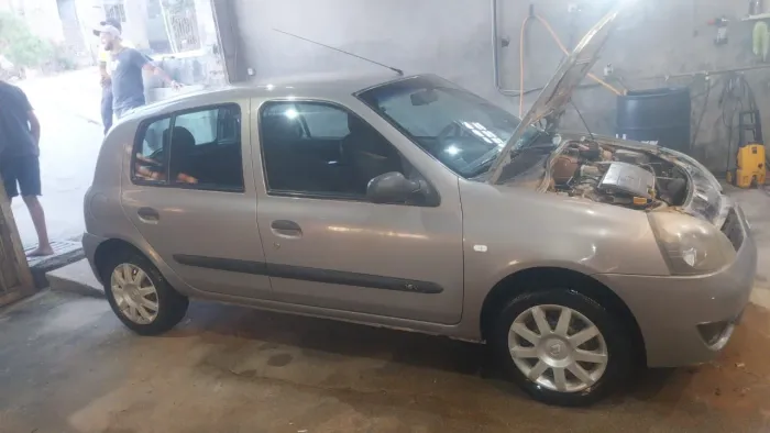 Renault Clio Expression Hi-flex 1.0 16V 5P 2008