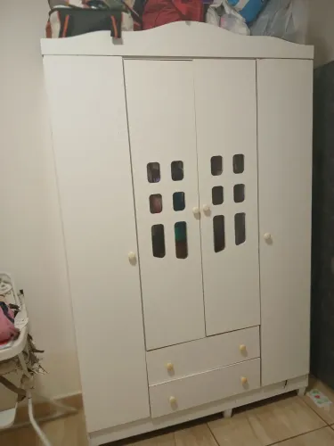 Guarda roupa infantil