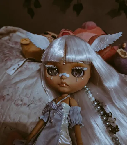 Blythe doll