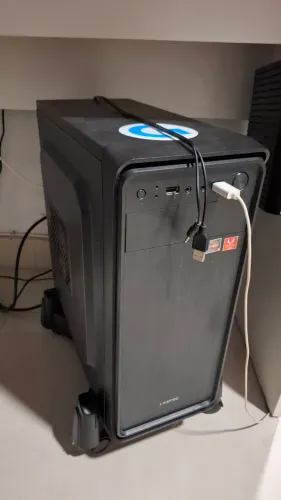 Gabinete computador escritorio