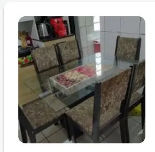 Mesa seis cadeiras