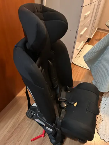Cadeirinha para carro/ crianças ( Fischer Price)