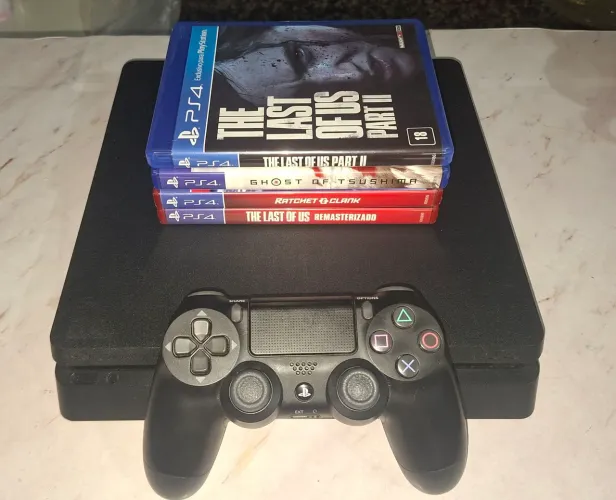 PS4 SLIM