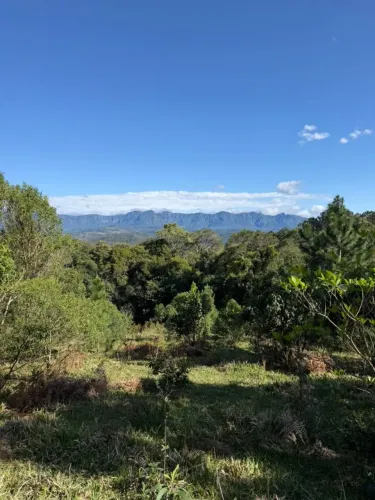ANITÁPOLIS - Lindo sítio com hectares e vista para a serra geral