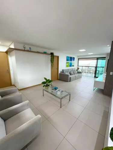 Apartamento À Venda Com Vista Para O Mar | 192m² | 4 Suítes | Alto Padrão