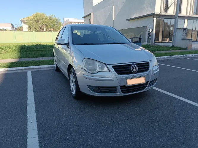 Volkswagen Polo Sed. Comfort. 1.6 MI Tot. Flex 8V 2008