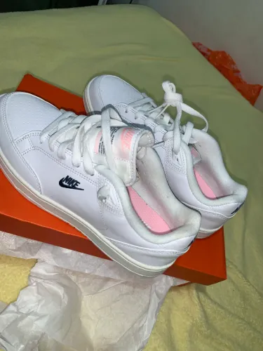 Tênis Nike Grandstand 2
