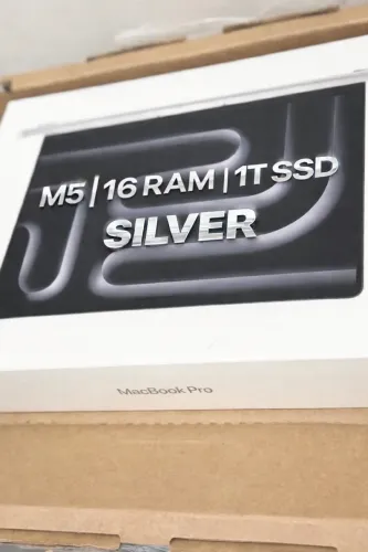 MacBook Pro M5 | 16GB | 1TB SSD 