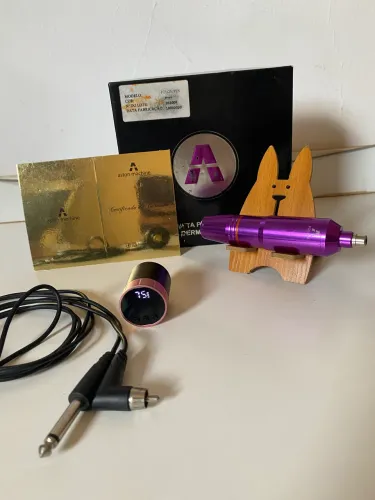 Pen Aston Folon com Fonte Portátil sem fio 