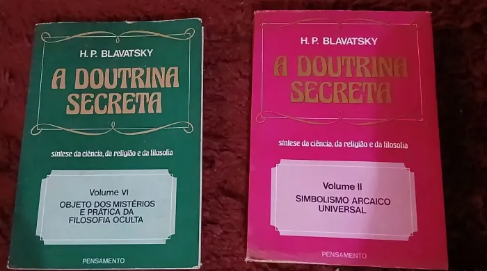 A doutrina secreta/ 2 volumes.