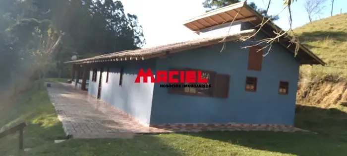 Chacara em Paraibuna fazendo escritura , a 1.4 km da rodovia dos tamoios, rancho completo 