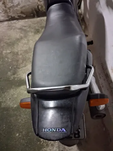 Ótimo estado falta só pintura comprei um carro pra fazer uber porisso estou vendendo