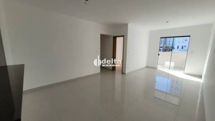 Apartamento com 3 quartos sendo 2 suítes disponível para venda no bairro Santa Mônica em U