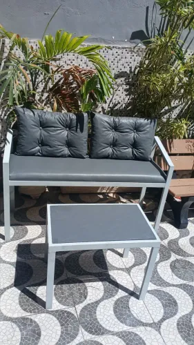 Fabricaçao e manutenção de mesas e cadeiras 