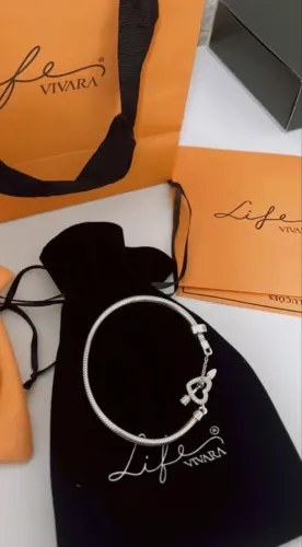 Vende se pulseira vivara 