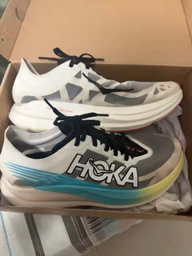 Tênis Hoka Rocket X2