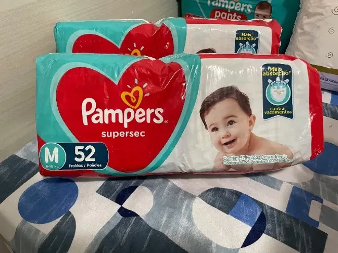 Fraldas descartáveis M R$50,00 