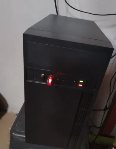 VENDO COMPUTADOR SEMI NOVO