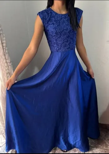 Vestido de Cetim para festa 