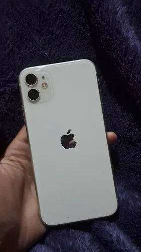 iPhone 11 Semi-novo 128Gb