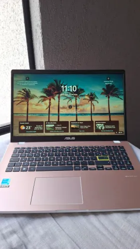 ASUS VivoBook Go 15 - Estado de novo, sem detalhes.