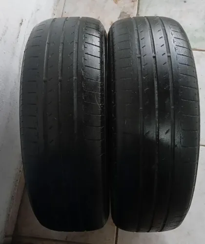 Par de Pneus - Bridgestone - Aro 15