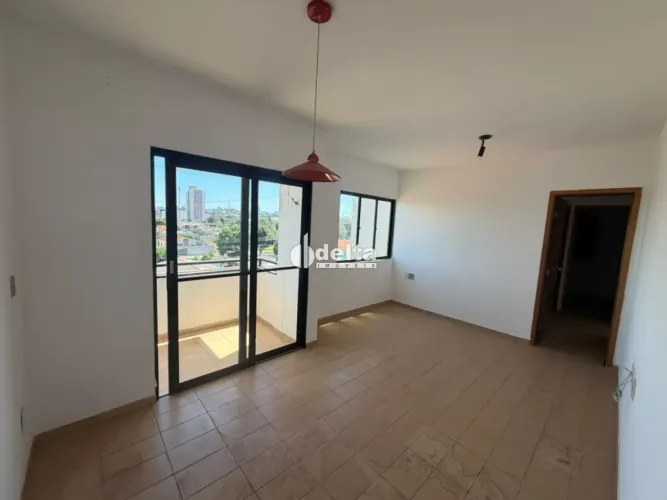 Apartamento com 3 quartos sendo 1 suíte disponível para venda no bairro Tibery em Uberlând