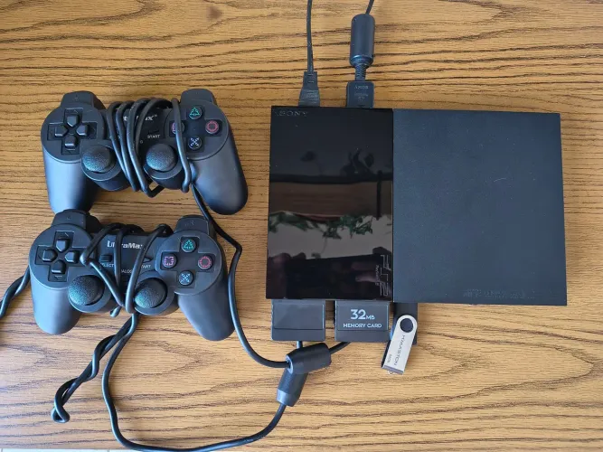 PS2 Slim desbloqueado + controles e cabos