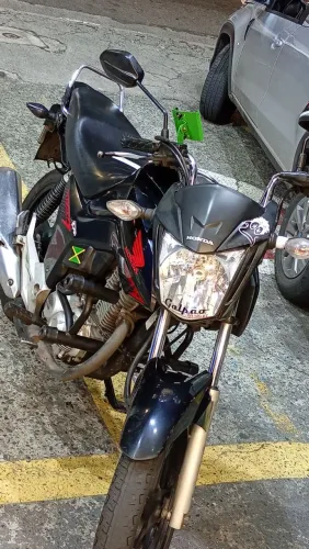 Fan 160 ano 2021 troco por Yamaha fazer 250 ano 2013 ou venda14.000