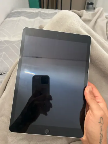 Vendo iPad geração 9 perfeito! 
