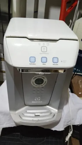 Vendo bebedor Electrolux 